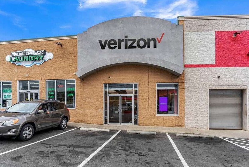 More Photos Of 6301-6395 Oxford Ave, Philadelphia Unknown For Lease