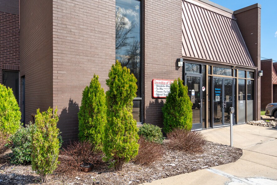 More Photos Of 1000 Church Hill Rd, Pittsburgh Office For Lease