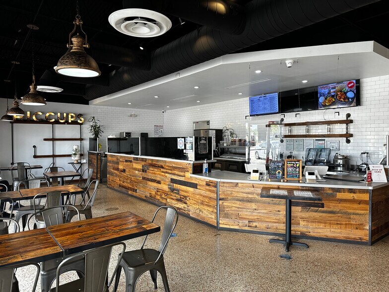 More Photos Of 11301-11329 Katy Fwy, Houston General Retail For Sale
