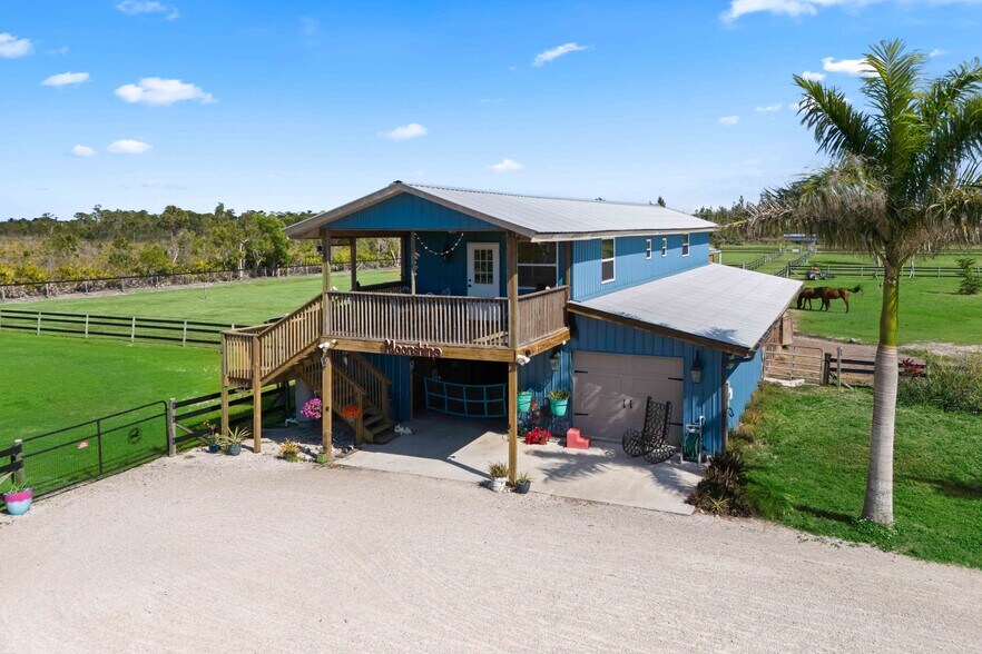 More Photos Of 6050 Stringfellow Rd, Saint James City Land For Sale