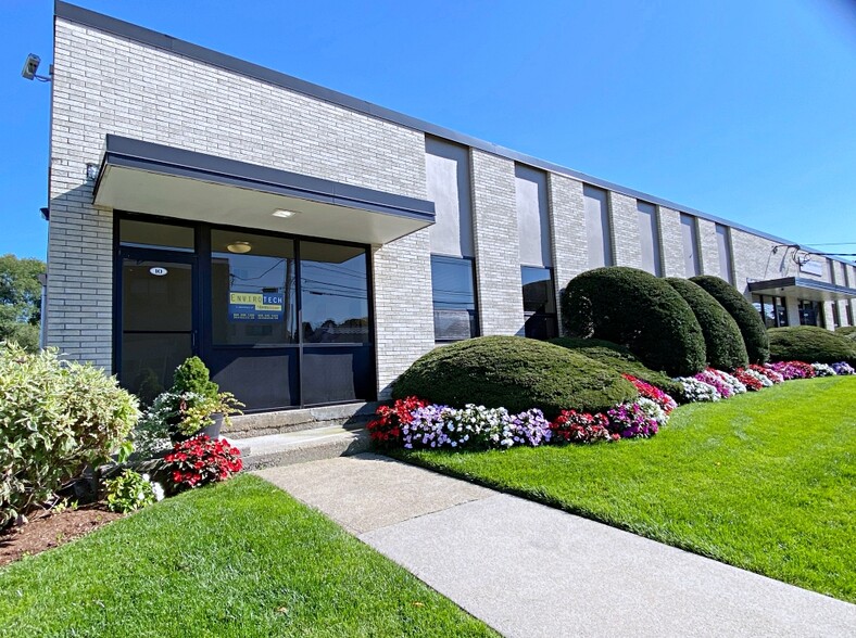 Primary Photo Of 10-24 Spencer St, Stoneham Manufacturing For Lease