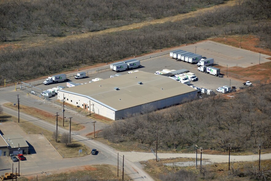More Photos Of 208 Randy Dr, Wichita Falls Warehouse For Sale