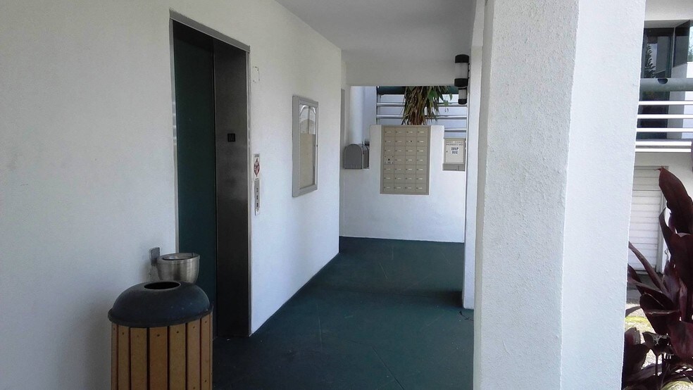 More Photos Of 1460 S McCall Rd, Englewood Medical For Sale