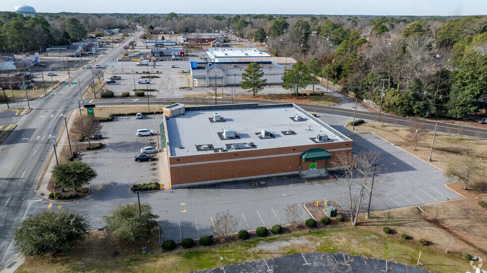 More Photos Of 766 W Raleigh Blvd, Rocky Mount Storefront Retail Office For Sale