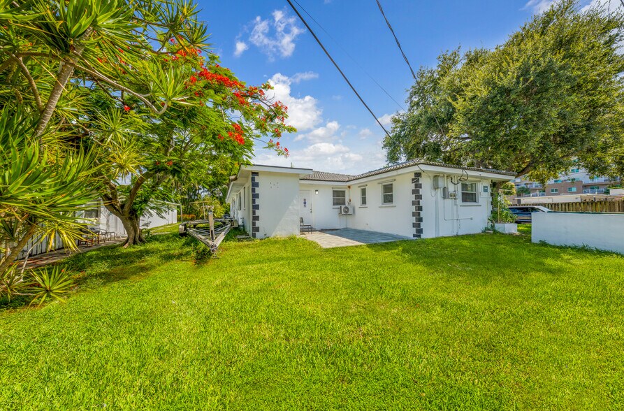 More Photos Of 213 SE Park St, Dania Apartments For Sale
