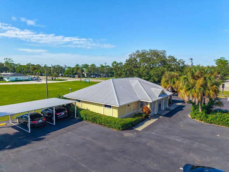 More Photos Of 45 Bryan Ave, LaBelle Medical For Sale