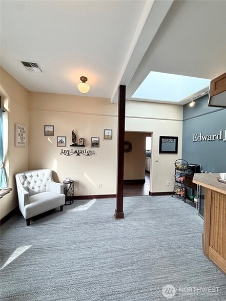 More Photos Of 214 Pine Street St, Okanogan Office For Sale