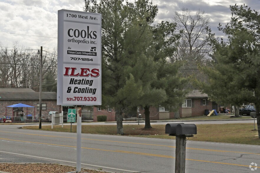 More Photos Of 1700 West Ave, Crossville Office For Lease