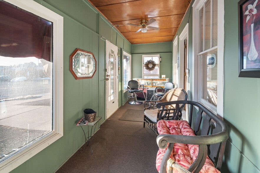 More Photos Of 203 Columbia st, Rensselaer Specialty For Sale