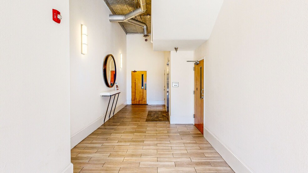More Photos Of 124 College St, Asheville Office Residential For Sale