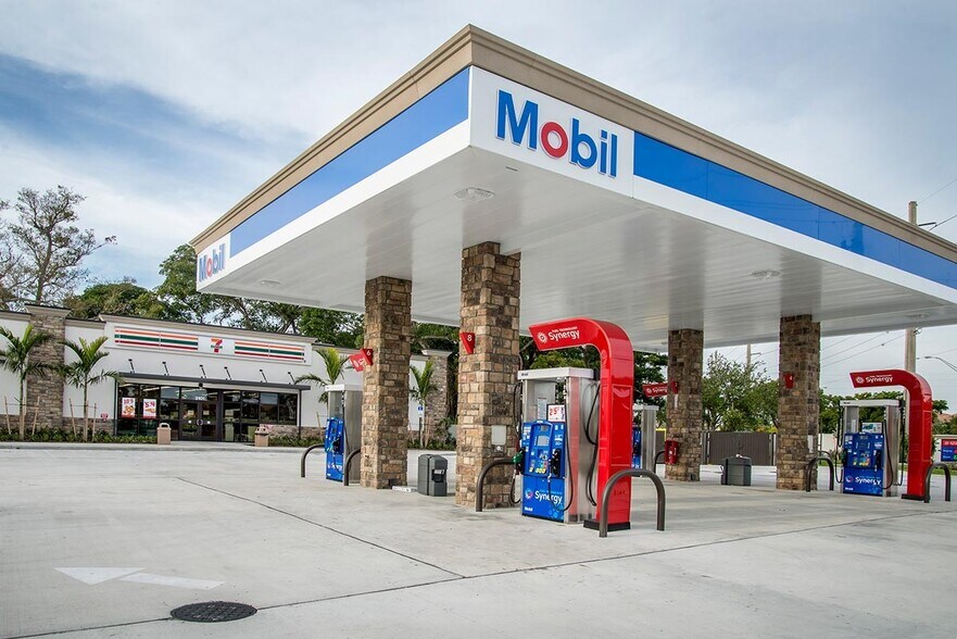 Primary Photo Of 6777 Westwood, Orlando Service Station For Sale