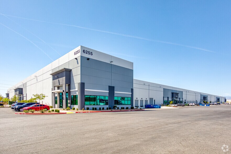 More Photos Of 6255 N Hollywood Blvd, Las Vegas Warehouse For Lease