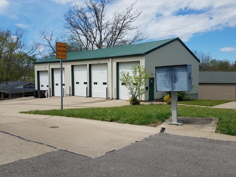 More Photos Of 601 Buckner St, Elsmere Service For Lease