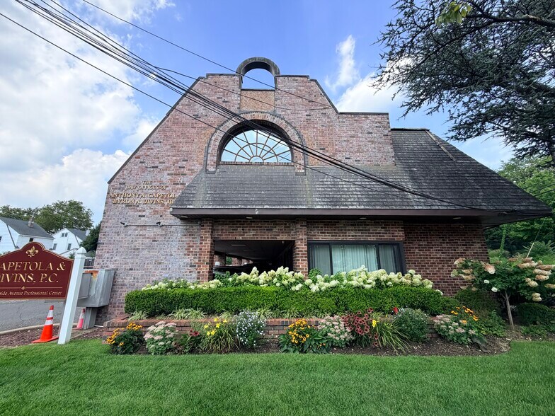 More Photos Of 2 Hillside Ave, Williston Park Medical For Lease