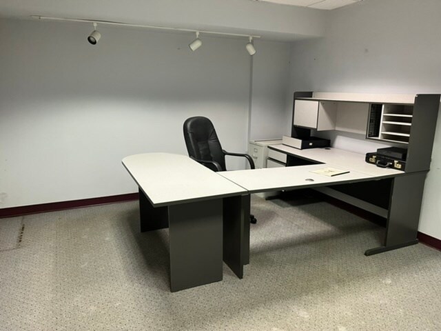 More Photos Of 8000-8018 Old Alexandria Ferry Rd, Clinton Warehouse For Lease