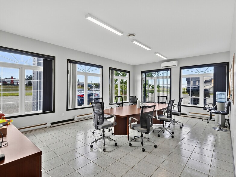 More Photos Of 9330 Boul Bourque, Sherbrooke Industrial For Sale