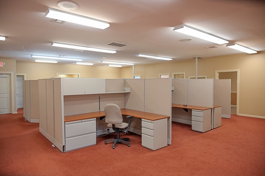 More Photos Of 105 River Ave, Lakewood Office For Lease
