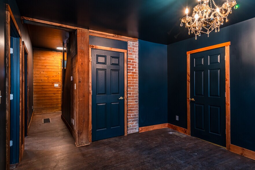 More Photos Of 1620 E 5th St, Dayton Flex For Sale