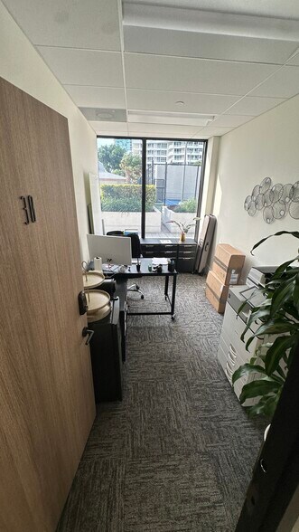 More Photos Of 600 NE 36th St, Miami Apartments For Lease