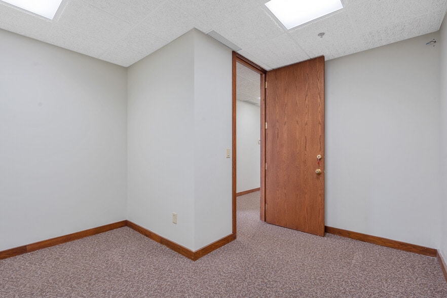 More Photos Of 344 W Genesee St, Syracuse Loft Creative Space For Lease