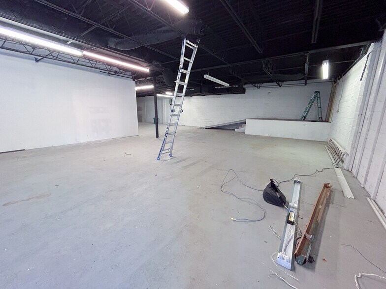 More Photos Of 5045-5057 Route 38, Pennsauken Light Distribution For Lease