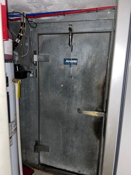 More Photos Of 126 Bala Ave, Bala Cynwyd Storefront Retail Residential For Sale