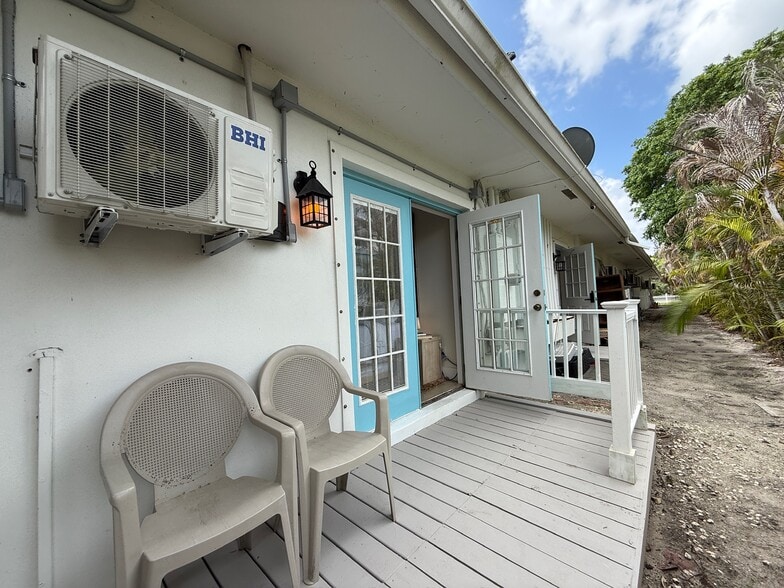 More Photos Of 2502 Tamarind Dr, Hutchinson Island Hotel For Sale