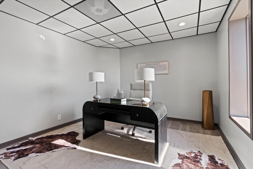 More Photos Of 502 W Markey Rd, Belton Medical For Sale