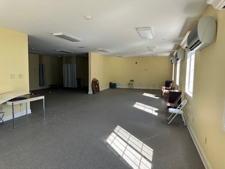 More Photos Of 509 S Buck Rd, Le Roy Skilled Nursing Facility For Sale