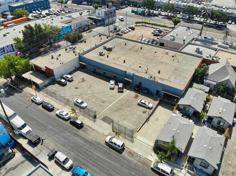 More Photos Of 1010 E 18th St, Los Angeles Warehouse For Sale