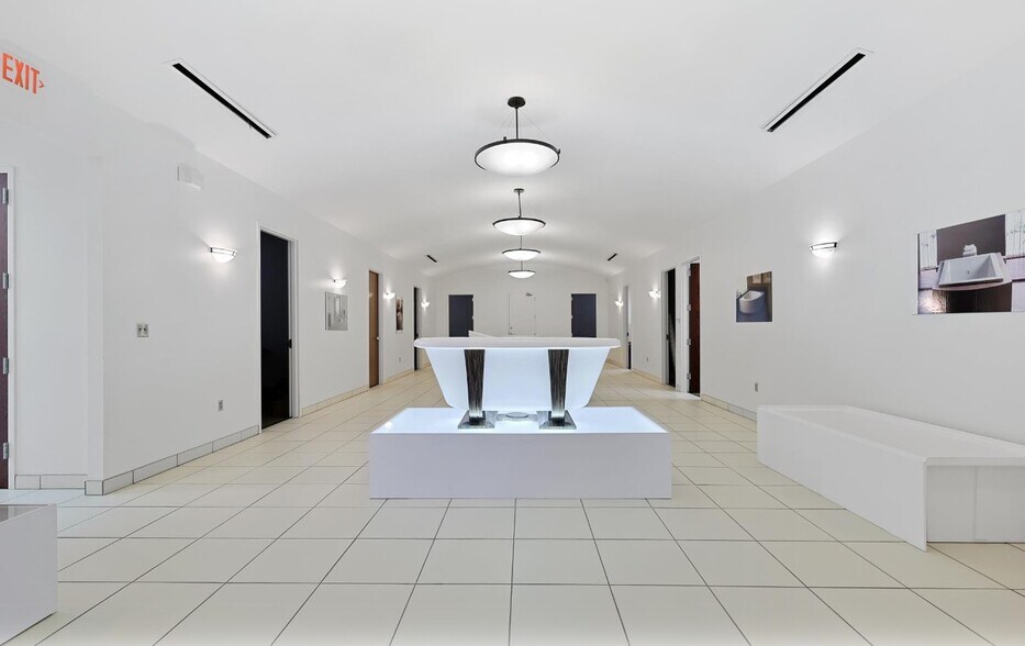 More Photos Of 820 Central Dr, Colleyville Office For Sale