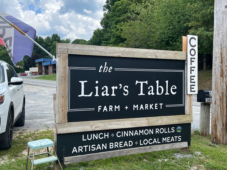 More Photos Of 8060 N US Highway 19E, Elk Park Restaurant For Sale