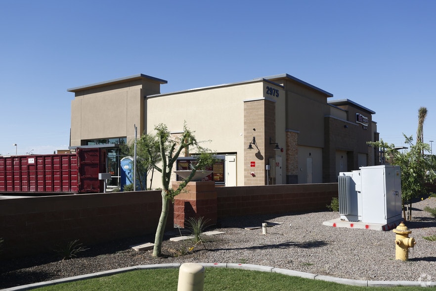 More Photos Of Santan Village Habit Burger, Gilbert Freestanding For Lease