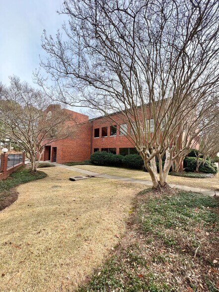 More Photos Of 7 Office Park Dr, Little Rock Office For Lease
