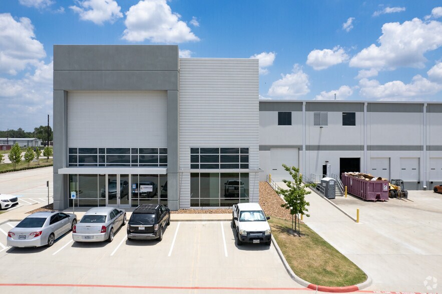 More Photos Of 14803 Cypress N Houston Rd, Cypress Warehouse For Lease
