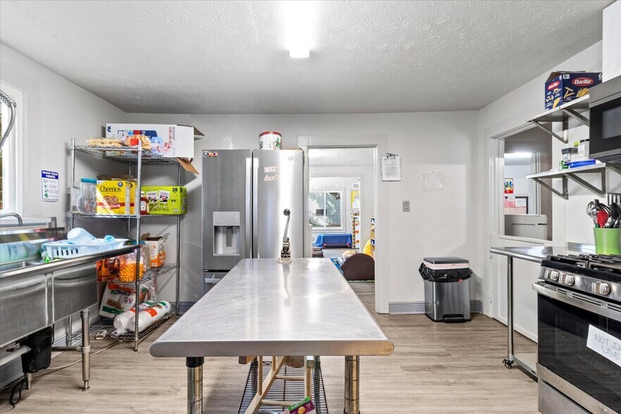 More Photos Of 57 Merritt St SE, Marietta Daycare Center For Sale