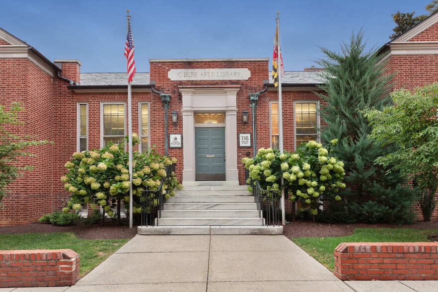 More Photos Of 116-120 Record St, Frederick Office Residential For Lease