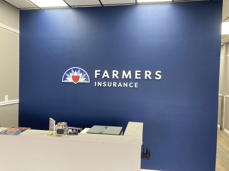 More Photos Of 1113 E Sinton St, Sinton Storefront For Lease