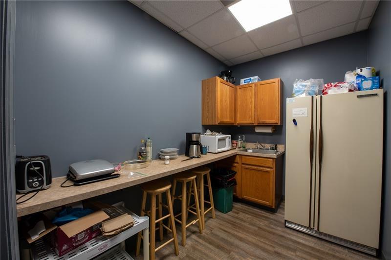 More Photos Of 2118 River Rd, North Apollo Auto Dealership For Sale