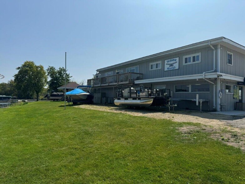 More Photos Of 807 E Harbor Rd, Milton Marina For Sale