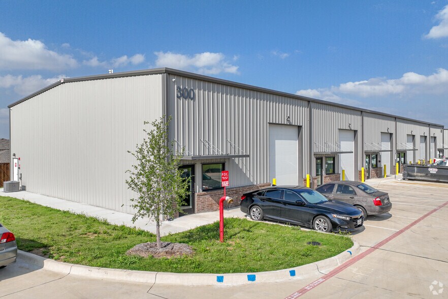 More Photos Of 15118 King Rd, Frisco Warehouse For Sale