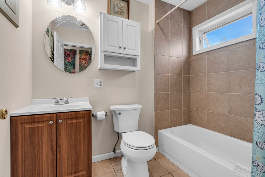 More Photos Of 15 Main St, Keyport Storefront Retail Residential For Sale