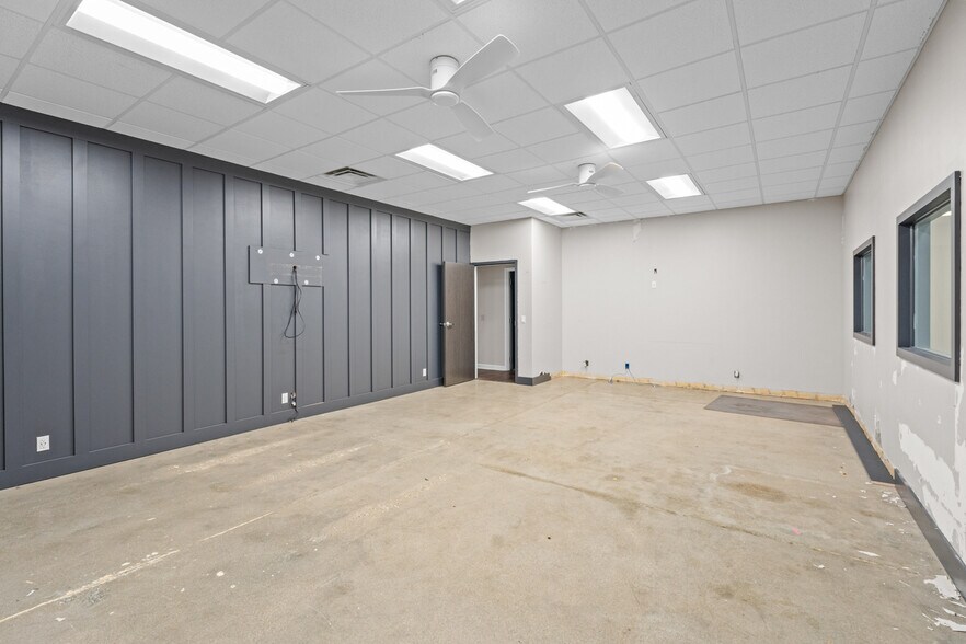 More Photos Of 3865 Symmes Rd, Hamilton Warehouse For Lease