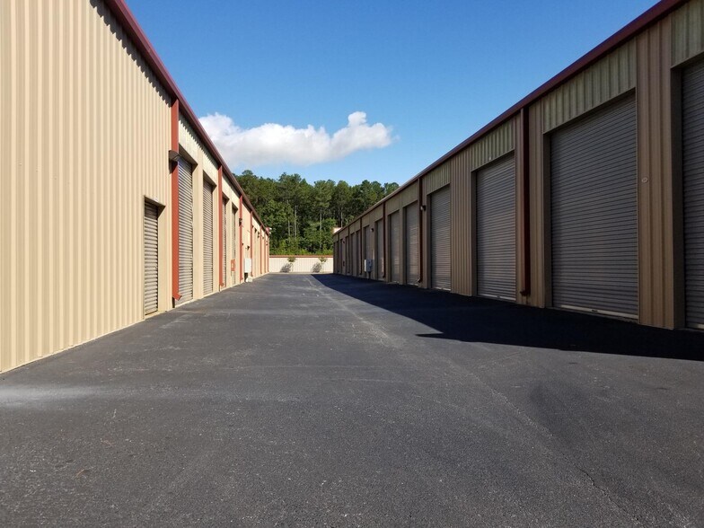 More Photos Of 1000 Sany Way, Peachtree City Self Storage For Lease