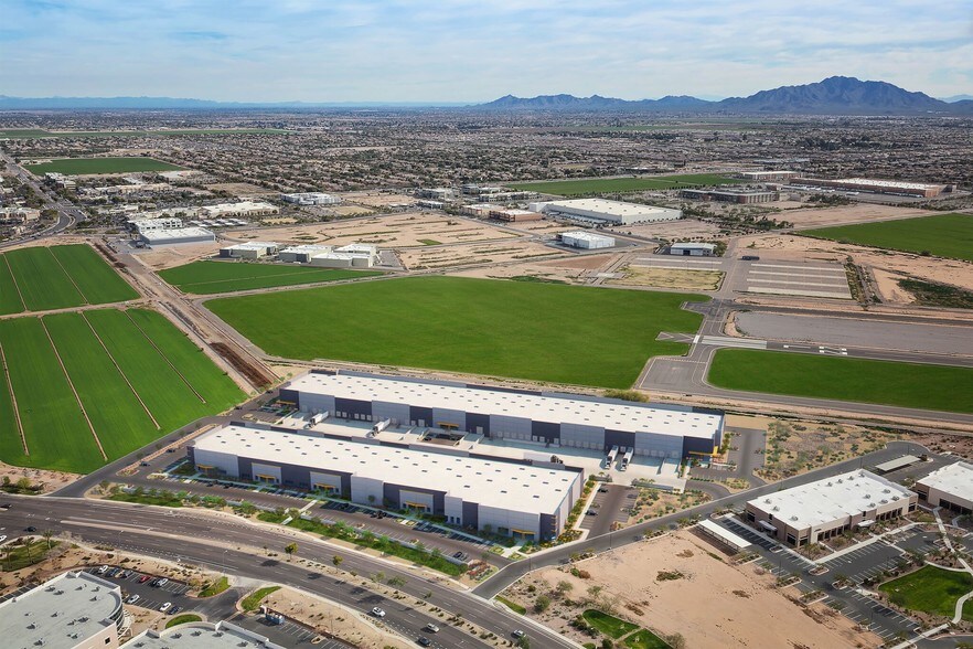 More Photos Of 2215 E Germann Rd, Chandler Warehouse For Lease