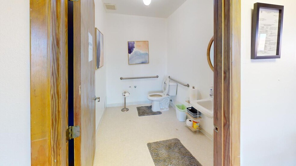 More Photos Of 1743 Grand Ave, Las Vegas Office For Sale