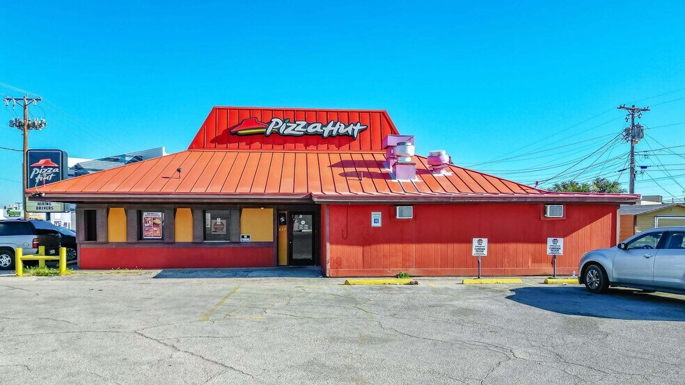 Primary Photo Of 427 Andrews Hwy, Midland Restaurant For Sale