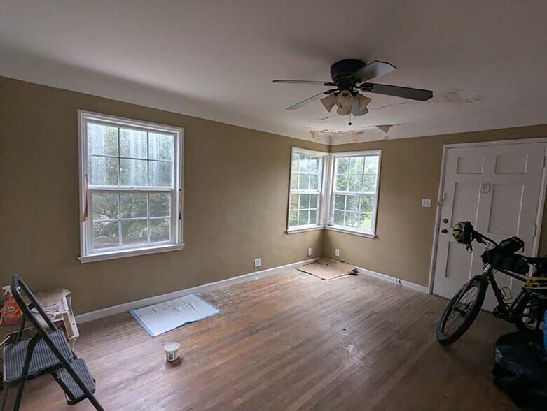 More Photos Of 4790 Academy St, Los Angeles Apartments For Sale