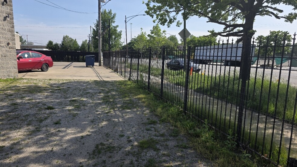 More Photos Of 6415 S State St, Chicago Warehouse For Sale