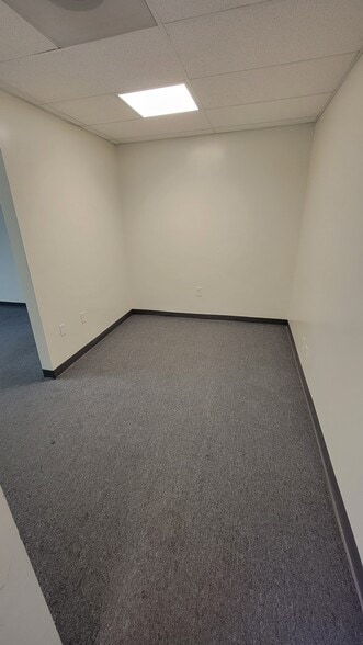 More Photos Of 3292 E Spring St, Long Beach Warehouse For Lease